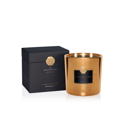 شمعة معطرة بحجم كبير جداً